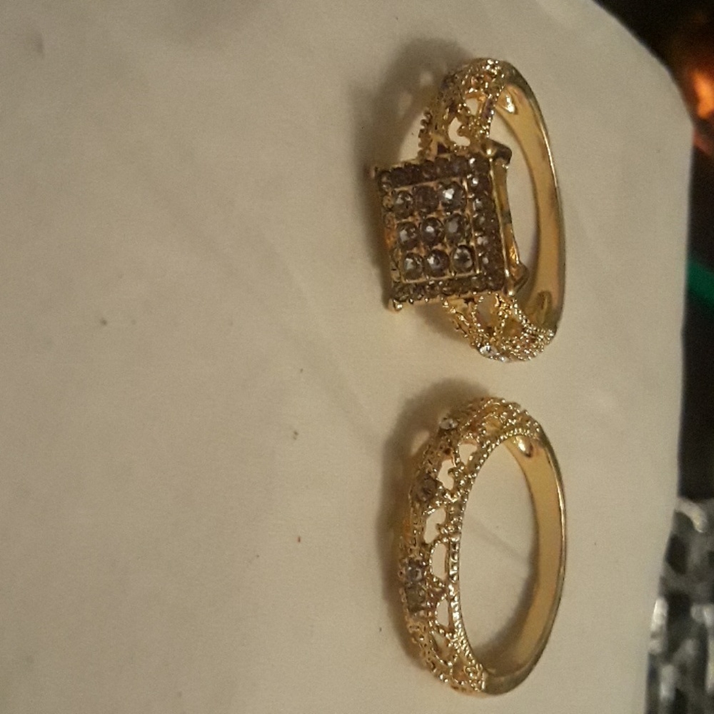 Gold plated costome jewelry, ring set